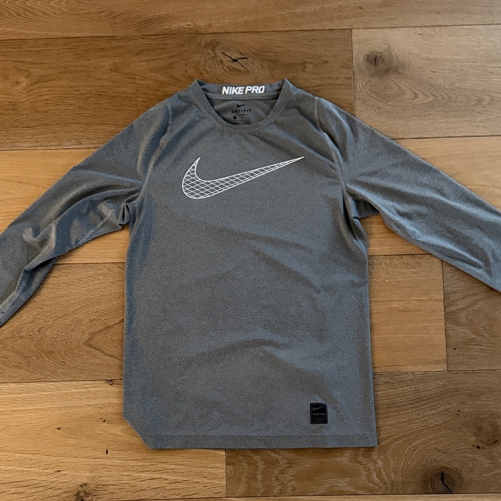 Boys’ Nike Pro Heather Gray and White Long Sleeve Tops